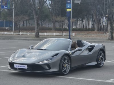 FERRARI F8 SPIDER - 1