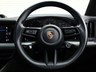 صورة مصغرة 59 لـ 2023 Porsche CAYENNE