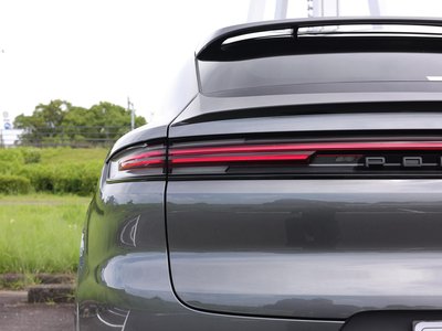 صورة مصغرة 39 لـ 2023 Porsche CAYENNE