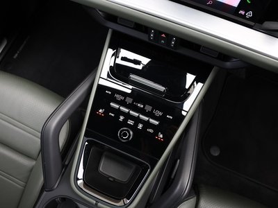 صورة مصغرة 71 لـ 2023 Porsche CAYENNE