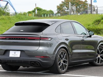 صورة مصغرة 34 لـ 2023 Porsche CAYENNE