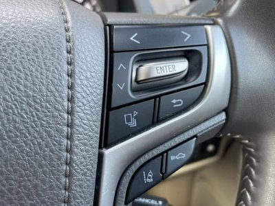 TOYOTA LAND CRUISER PRADO - 8