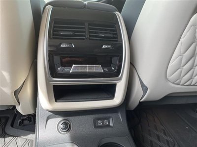 2023 BMW X7 — миниатюра 30