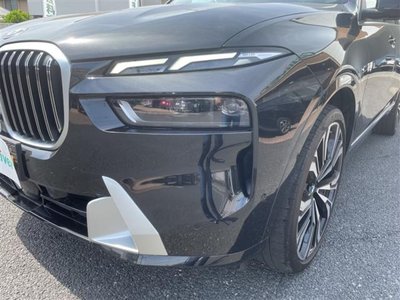 2023 BMW X7 — миниатюра 11
