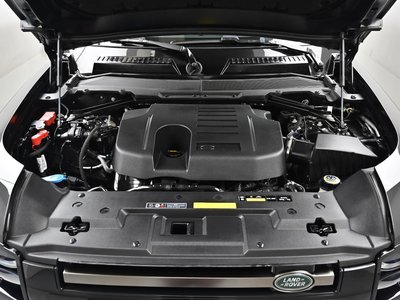 LAND ROVER DEFENDER - 7