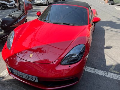 PORSCHE 718 BOXSTER