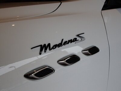 MASERATI LEVANTE - 7