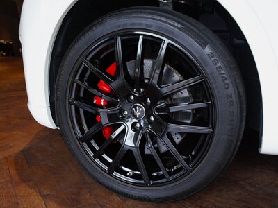 MASERATI LEVANTE - 10