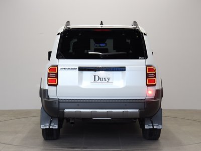 TOYOTA LAND CRUISER 250 - 7