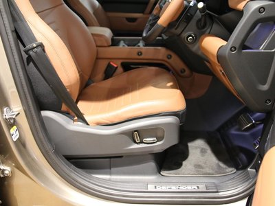 2025 LAND Rover DEFENDER — миниатюра 22