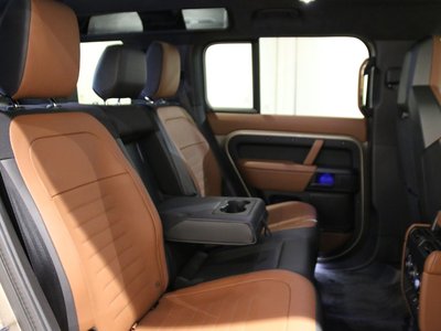 2025 LAND Rover DEFENDER — миниатюра 32