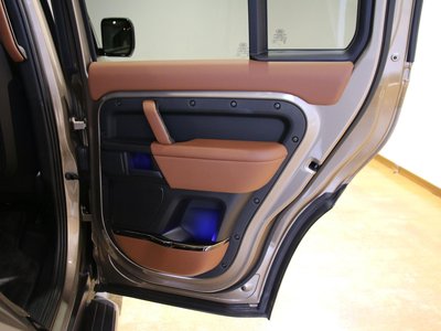 2025 LAND Rover DEFENDER — миниатюра 30