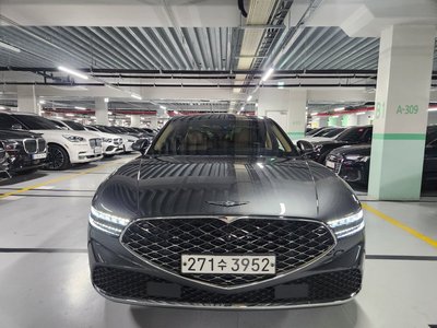 2022 Genesis G90 (RS4) photo 4