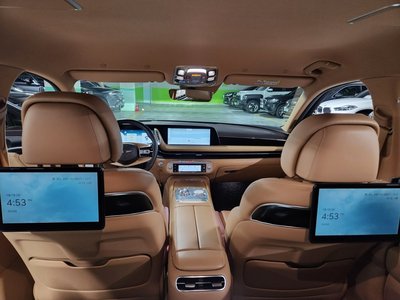 2022 Genesis G90 (RS4) photo 3