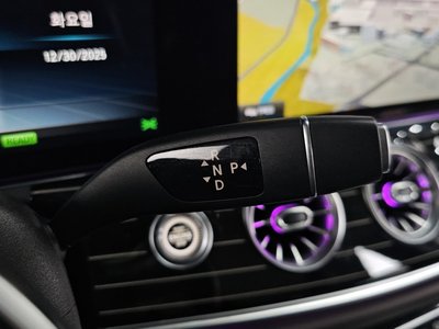 MERCEDES-BENZ CLS - 9