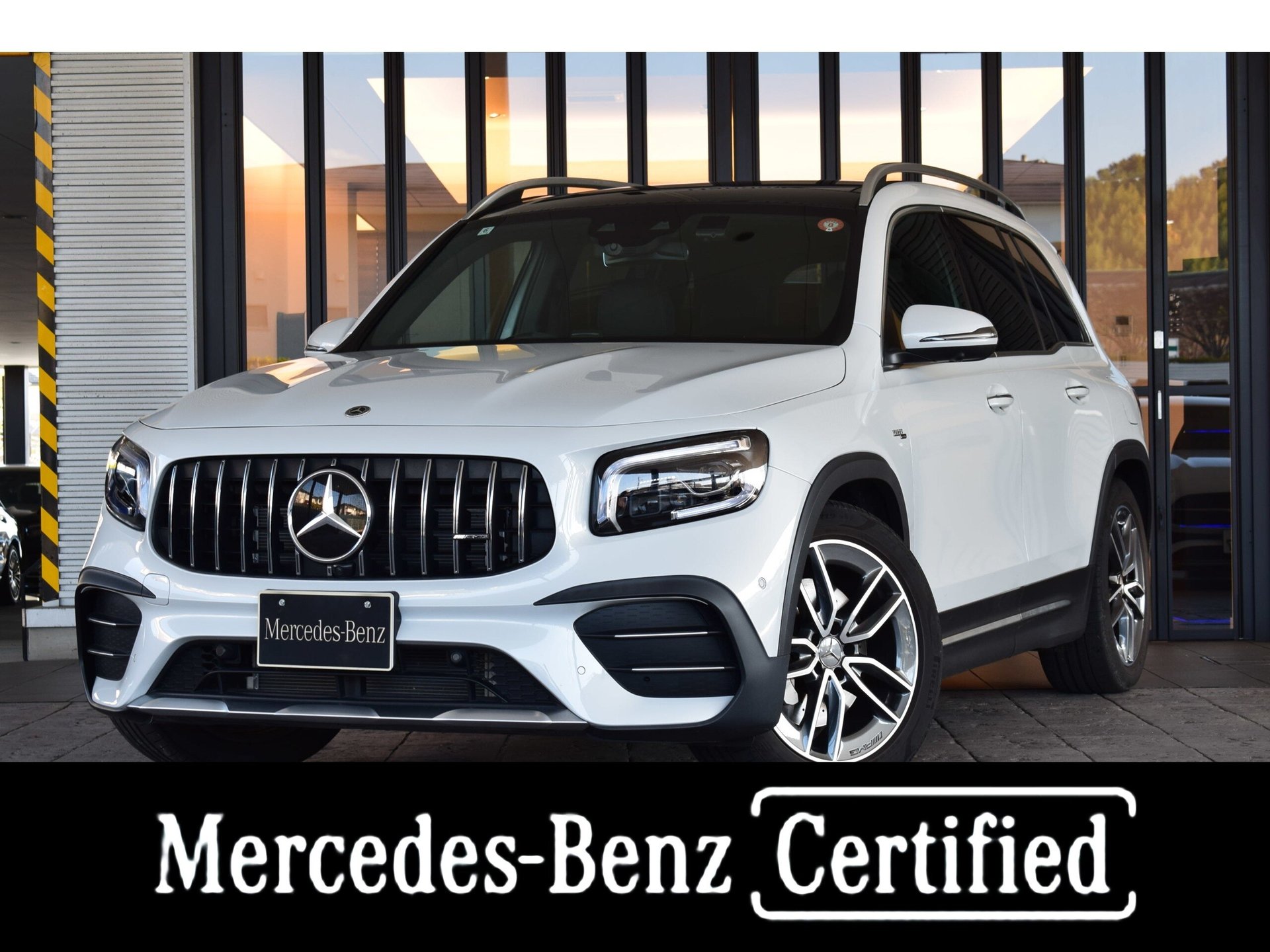 MERCEDES-BENZ GLB AMG - View 1