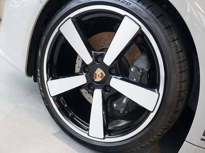 صورة مصغرة 24 لـ 2024 Porsche 911