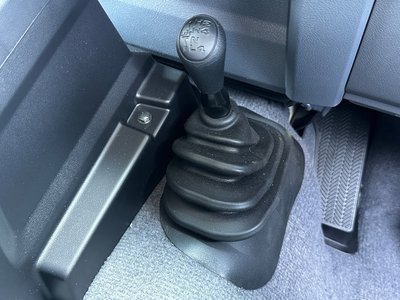 2025 Toyota LAND CRUISER 70 缩略图 46