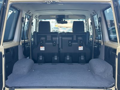2025 Toyota LAND CRUISER 70 缩略图 74