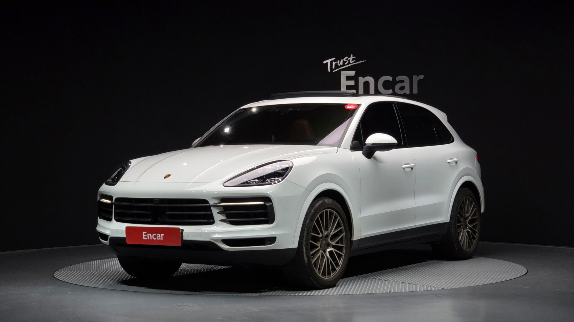 PORSCHE CAYENNE - View 1