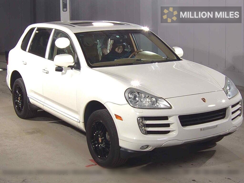 PORSCHE CAYENNE - View 1