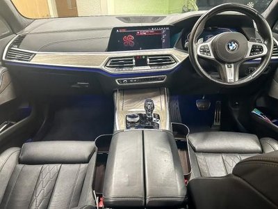 BMW X7 - 8