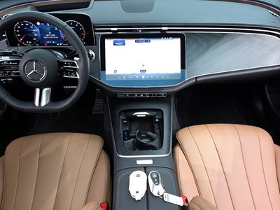 MERCEDES-BENZ E-CLASS - 5