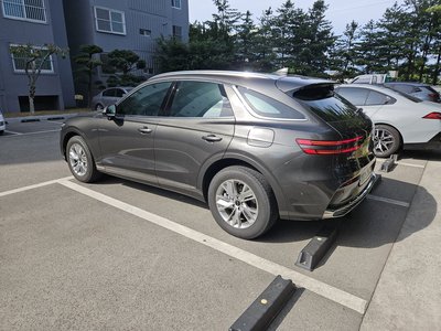 2025 Genesis GV70 photo 4