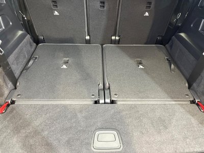 2024 Mercedes-BENZ GLB — миниатюра 13