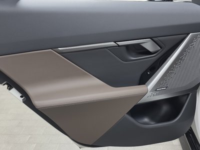 2026 BMW 5 SERIES — миниатюра 15