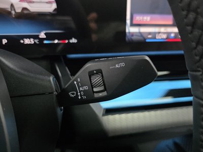 2026 BMW 5 SERIES — миниатюра 26