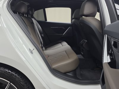 2026 BMW 5 SERIES — миниатюра 17