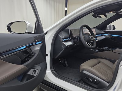 2026 BMW 5 SERIES — миниатюра 13