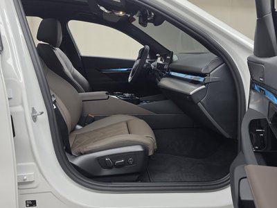 2026 BMW 5 SERIES — миниатюра 16