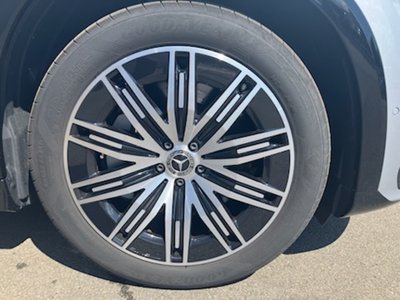 MERCEDES-BENZ EQS - 9