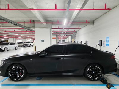 BMW I5 - 7