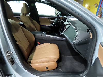 MERCEDES-BENZ E-CLASS - 8