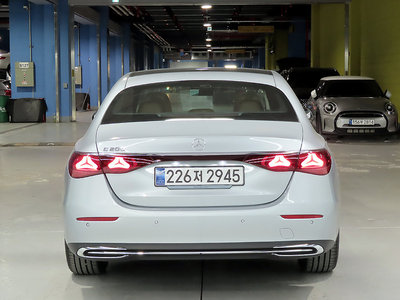 MERCEDES-BENZ E-CLASS - 2