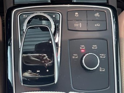 MERCEDES-BENZ GLS - 9