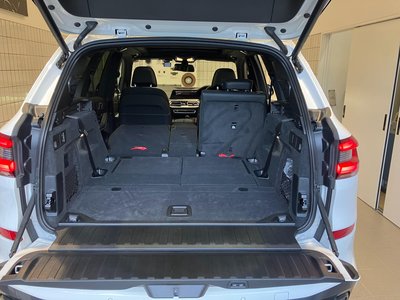 2022 BMW X5 — миниатюра 54