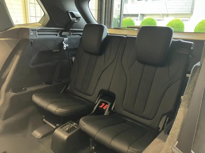2022 BMW X5 — миниатюра 21
