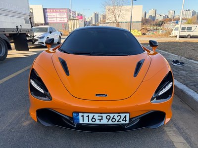 MCLAREN 720S - 2