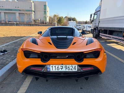 MCLAREN 720S - 3