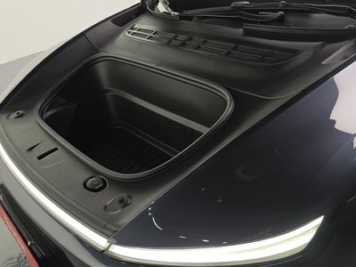 TESLA MODEL Y - 7