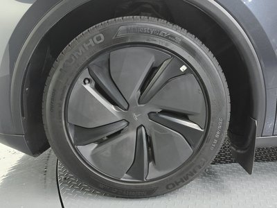 TESLA MODEL Y - 6