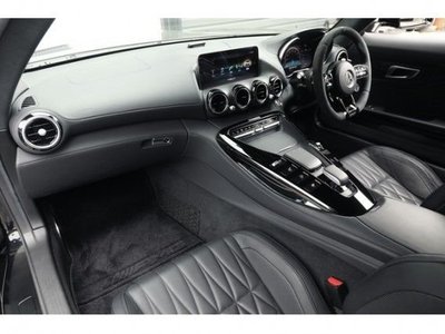 MERCEDES-BENZ GT AMG - 8