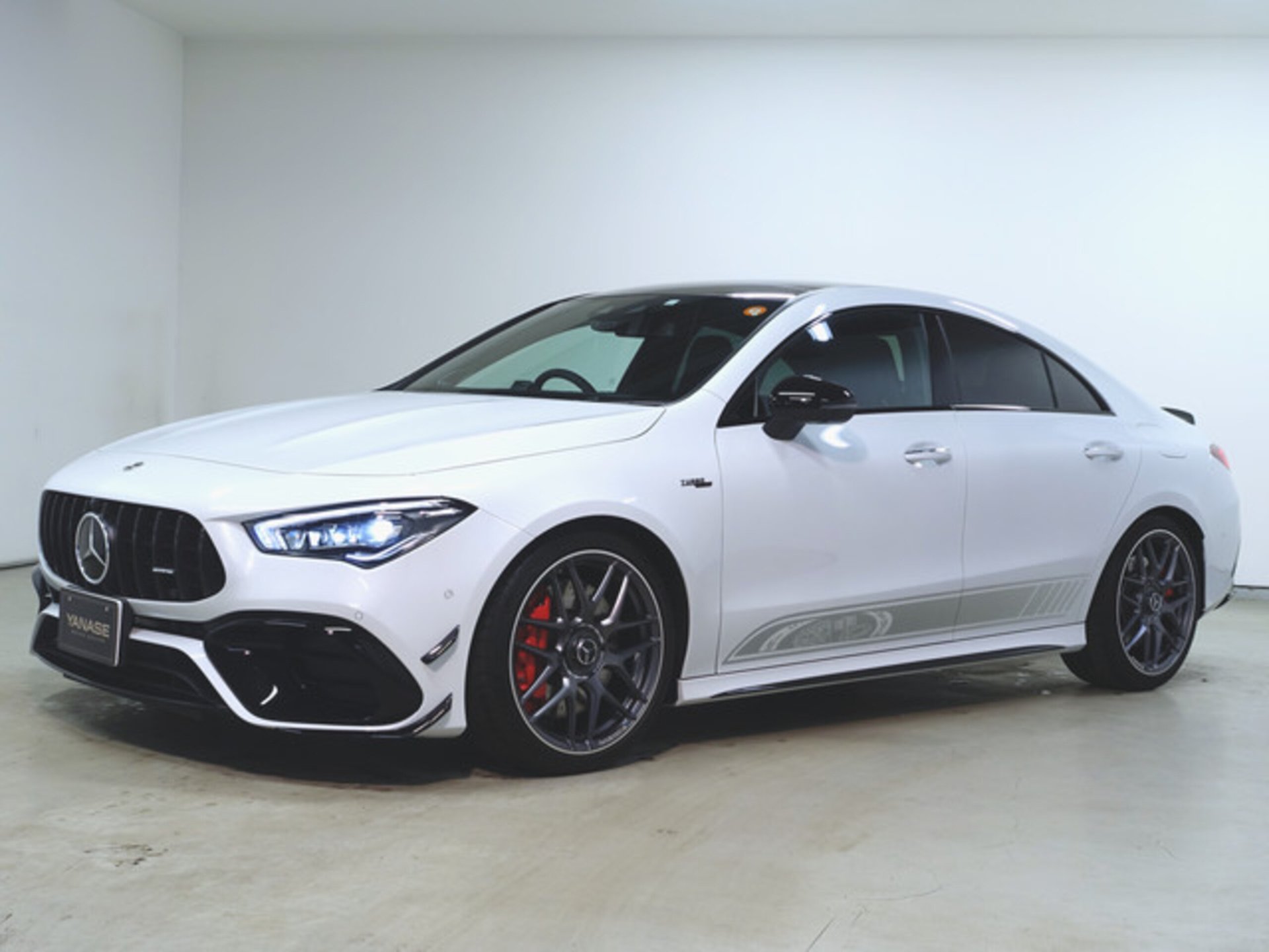 MERCEDES-BENZ CLA AMG - View 1