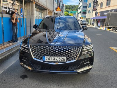 2020 Genesis GV80 photo 2