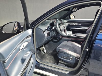 2021 Genesis GV70 — миниатюра 13