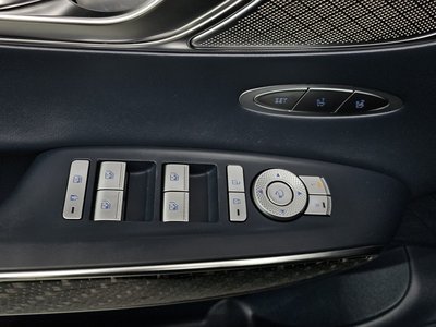 2021 Genesis GV70 — миниатюра 33